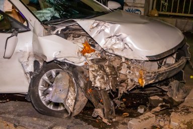 В Днепре в ДТП пострадал мужчина. Появилось видео