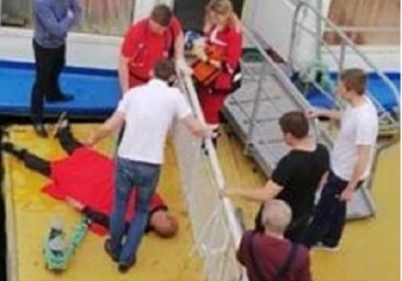 В Киеве мужчина пытался совершить суицид, но его остановили