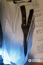 У Черкаській області чоловік скоїв розбійний напад на підлітка