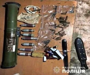 В Киевской области у мужчины изъят арсенал оружия