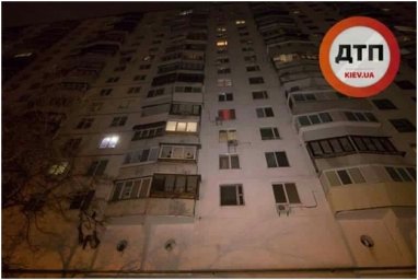 Мужчина, не поладив с женой, выпал с балкона 11 этажа