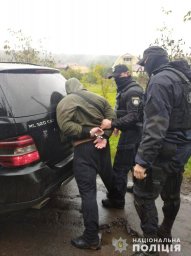 На Закарпатье за разбойное нападение задержаны двое мужчин. Появилось видео На Закарпатье за разбойное нападение задержаны двое мужчин. Появилось видео