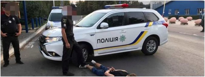 В Киеве задержан молодой человек, напавший с ножом на таксиста