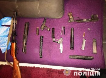 В Луцке у мужчины изъяли оружие и боеприпасы
