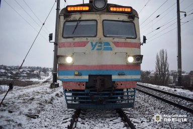 В Виннице поезд сбил женщину