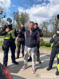 В Киеве полицейские выясняют обстоятельства конфликта со стрельбой. Появилось видео