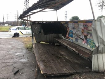 В Запорожье водитель врезался в остановку