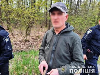 В Сумской области под предлогом прививки против CoVid-19 мужчина ограбил пожилую пару