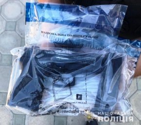 В Одесской области у мужчины изъяли оружие. Появилось видео