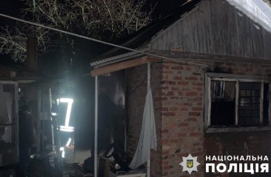 В селі Садки під час пожежі загинув чоловік. Поліція встановлює обставини