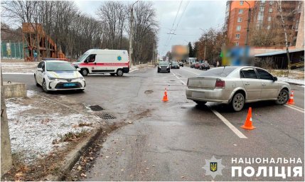У Полтаві 30-річний чоловік помер за кермом автомобіля. Поліція встановлює обставини смерті