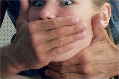 В Житомирской области двое мужчин изнасиловали 14-летнюю школьницу