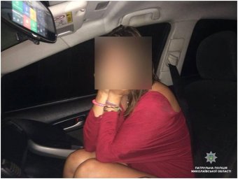 В Николаеве задержана «автоледи» протаранившая две припаркованные машины. Фото