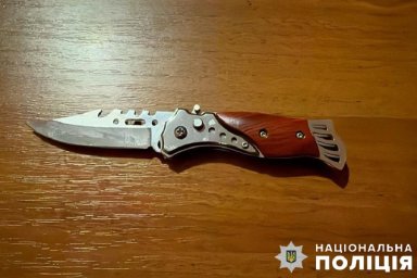 У Києві затримали іноземця, який ножем поранив чоловіка, а сам втік