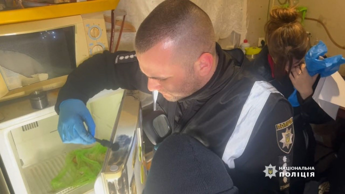 В Одесі у морозильній камері в одній із квартир виявлено тіло дитини. З'явилося відео