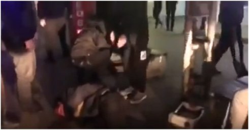 В Бердянске в результате стрельбы пострадали трое обменщиков валюты. Появилось видео