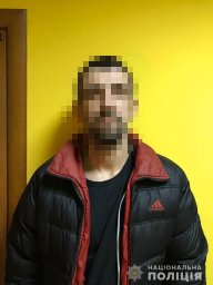 В Черкассах мужчина ударил знакомого ножом В Черкассах мужчина ударил знакомого ножом