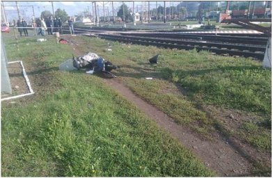 На станции Мироновка под Киевом женщину на мопеде попала под поезд