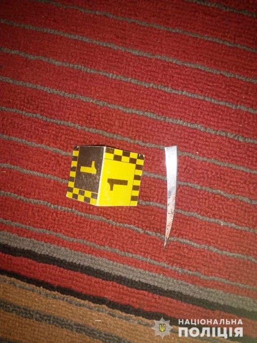 В Краснограде мужчина пытался убить бывшую жену