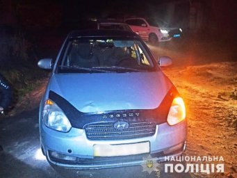 В Шостке мужчина напал на водителя такси. Появилось видео