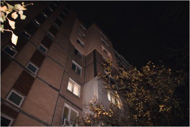В Киеве мужчина перерезал болгаркой шею  другу и угрожал убийством своей сестре