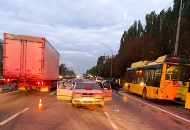 В ДТП в Киеве погибли два человека