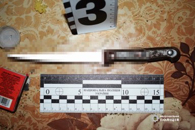 У Вінницькій області за вбивство односельчанки затримано чоловіка. З’явилось відео