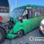 У Києві зіткнулися вантажівка та маршрутний автобус. П’ять пассажирів маршрутки постраждали