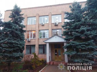 Полицией Козелецка задержан мужчина, напавший с ножом на женщину. Появилось видео