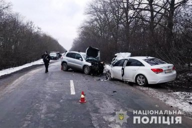 В ДТП в Хмельницкой области пострадали шесть человек