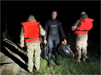 Прикордонники на Одещині затримали псевдодайвера