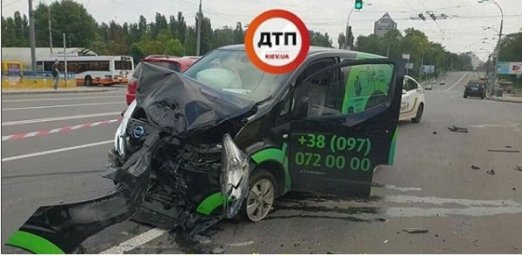 Появилось видео момента смертельного ДТП на Дорогожичах в Киеве