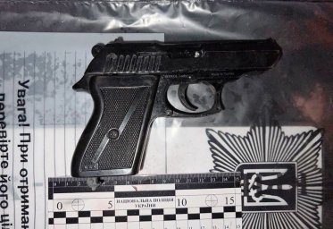 В Днепре задержали двух вооруженных воров