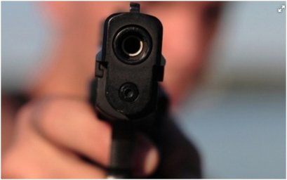 В Днепре неизвестные устроили стрельбу рядом с маленьким ребенком. Появилось видео