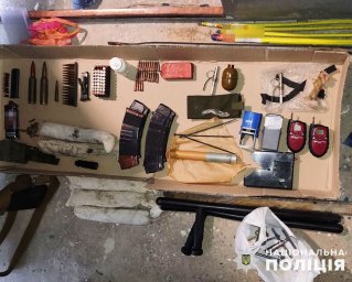 У Запоріжжі виявили схрон зброї та боєприпасів