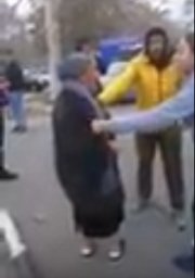 В Одессе на горячем поймали воровку. Появилось видео