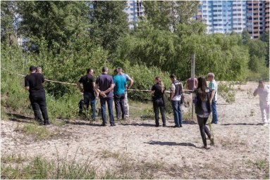 В Киеве на одном из пляжей обнаружено тело мужчины с простреленной головой