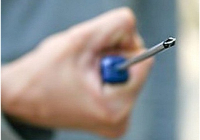 В Киевской области мужчина ударил отверткой односельчанина