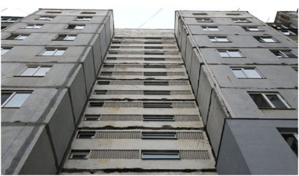 В Нікополі чоловік вкоротив собі віку, вистрибнувши з вікна багатоповерхівким