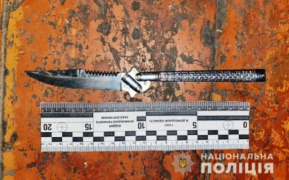 В Мирнограде женщина ударила мужа ножом