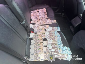 На Київщині затримане злочинне угрупування яке вимагало гроші за неіснуючі борги. З’явилося відео