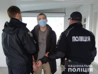 В Сумах мужчина до смерти избил мать