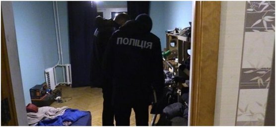 В Киеве мужчина убил мать и подругу, а после совершил суицид