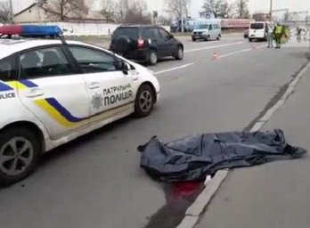 В Киев на улице Электриков автомобиль сбил мужчину на пешеходном переходе. Мужчина погиб