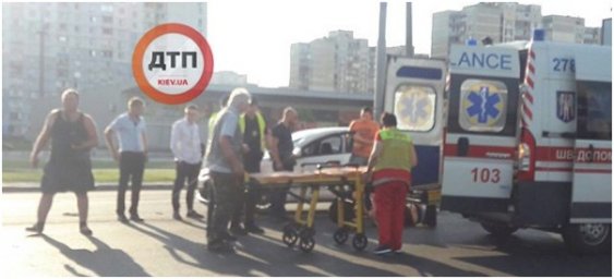 В Киеве мужчина пренебрег переходом и попал под машину