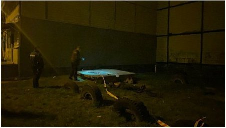 В Кривом Роге из колодца теплотрассы достали разлагающийся труп мужчины