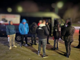Львівські прикордонники ліквідували канал переправлення осіб через кордон. З'явилося відео