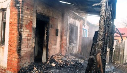 В Харьковской области при пожаре погибли двое мужчин