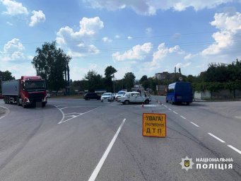 В автопригоді у Барі постраждало літнє подружжя
