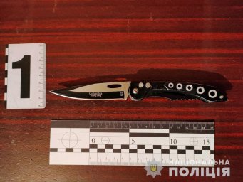 В Харькове мужчина пытался убить знакомого В Харькове мужчина пытался убить знакомого